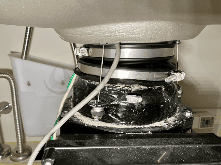 ディスポーザー接続ゴム部分