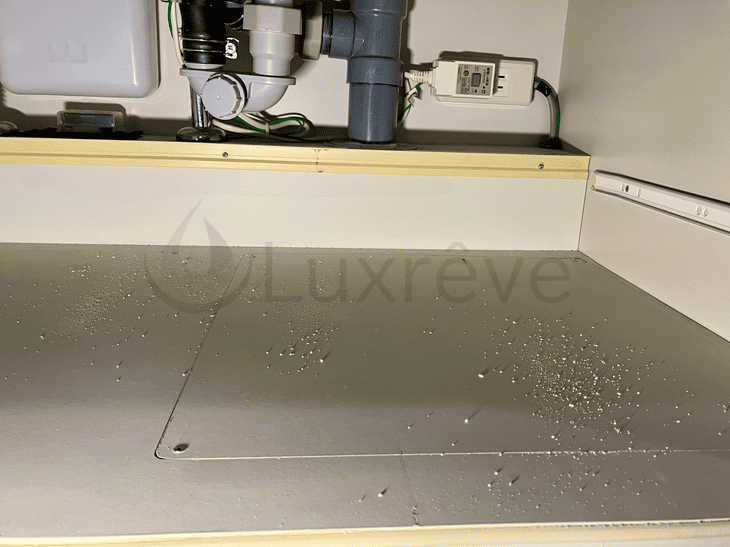 シンク下白い粉